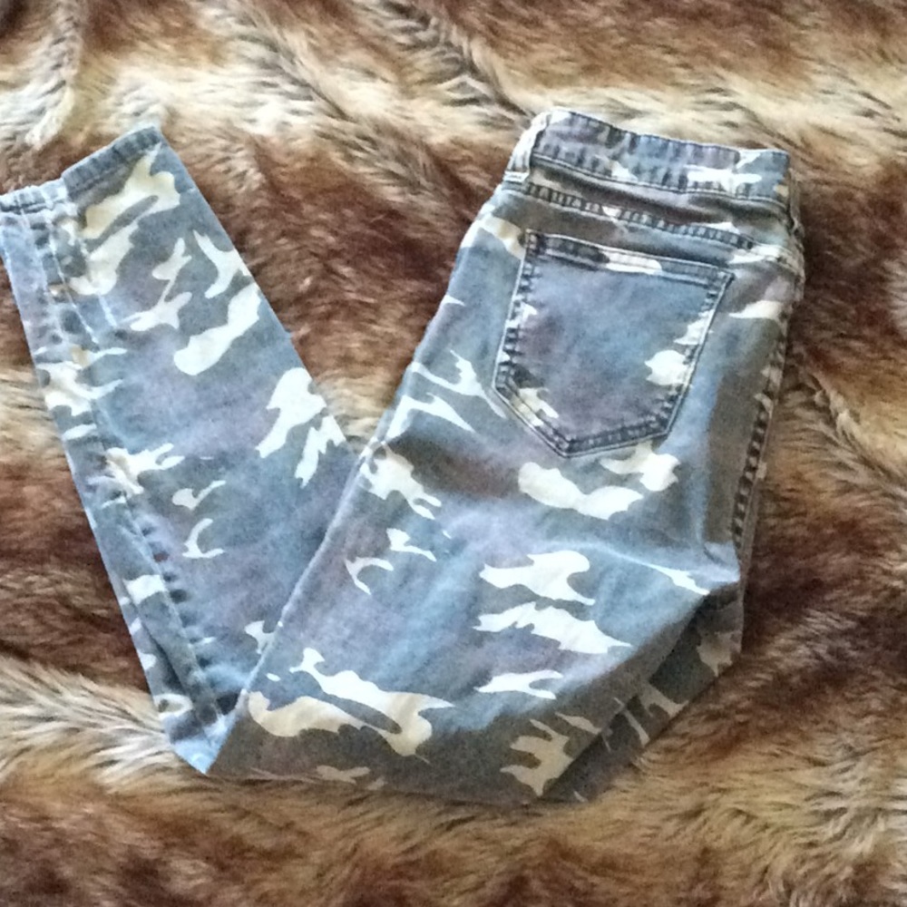Camo Jeans
